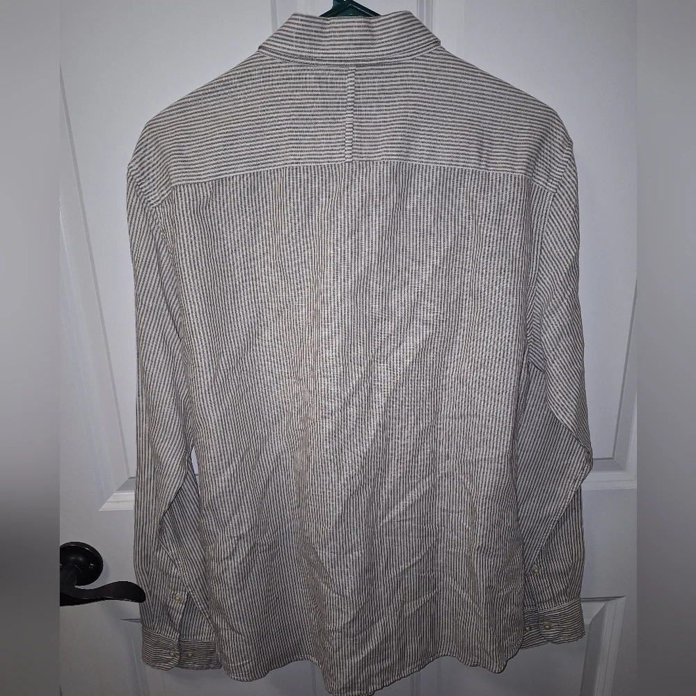 Banana Republic untucked slim fit men's long sleeve button-down shirt size med.